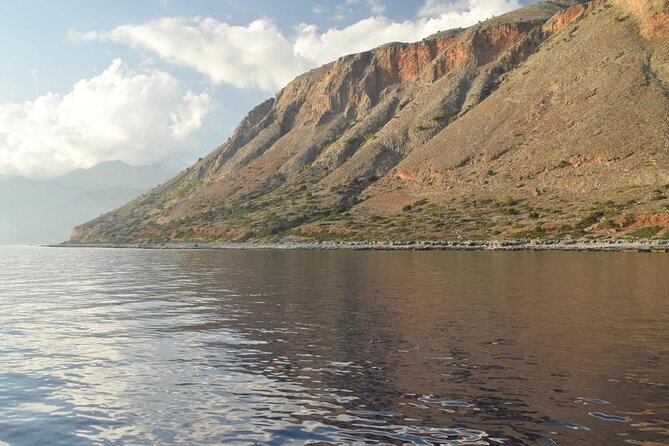 Samaria Gorge Hiking Day Tour From Rethymno - Pickup and Accommodation Details