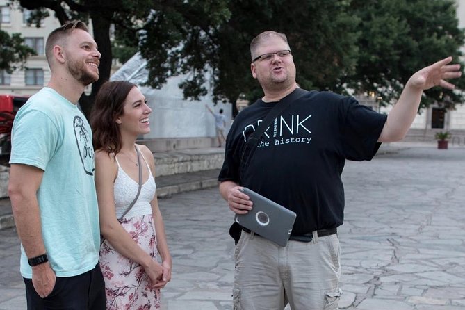 San Antonio Small-Group Alamo Bar Crawl - Overview and Experience