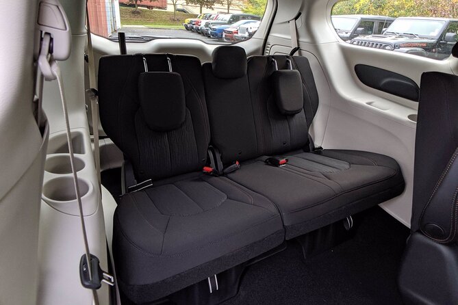 San Juan 1-Way or 2-Way Private Transfer by Mercedes Minivan - Pricing and Booking Information