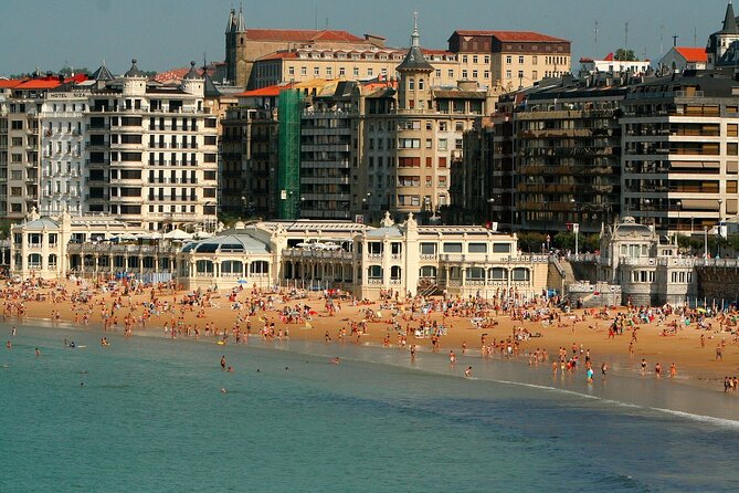 San Sebastian - Donostia Private Walking Tour With a Professional Guide - Customizable Tour Experience