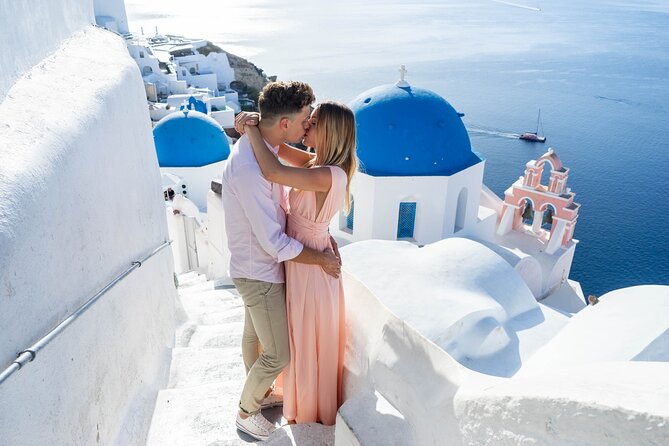 Santorini Photoshoot Oia - Meeting and Pickup Details
