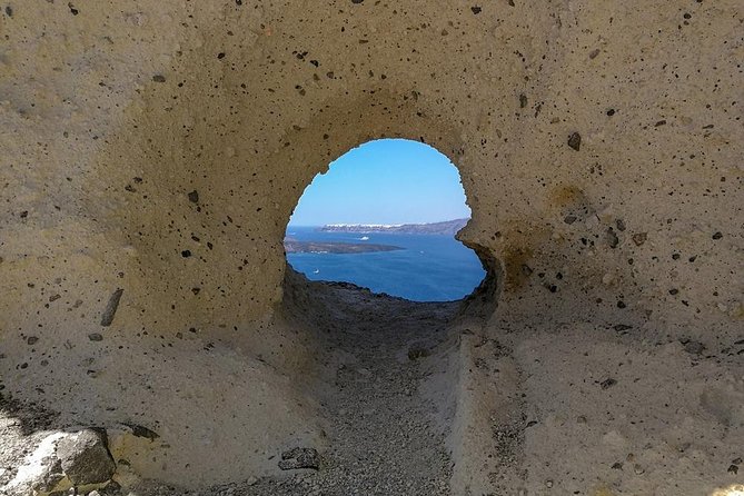 Santorini Private Romantic Tour With Dinner & Wine Tasting - Tour Overview and Itinerary