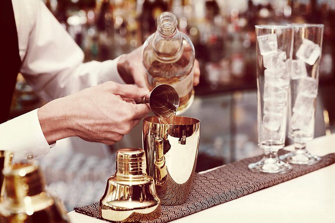Sarasota Nightlife and Cocktails Small-Group Walking Tour - Tour Overview
