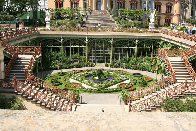 Schwerin Castle Museum Walking Tour - Overview and Description