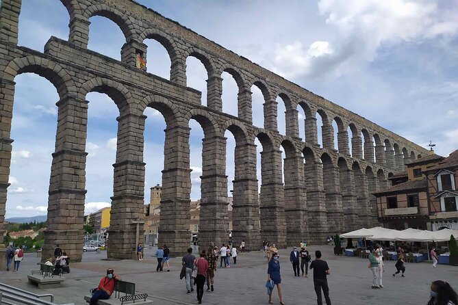 Segovia From the Aqueduct to the Alcazar: a Self-Guided Audio Tour - Tour Features and Benefits