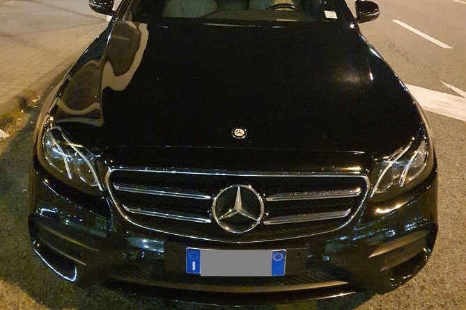 Seville Airport (SVQ) to Granada - Round Trip Private Transfer - Date and Travelers