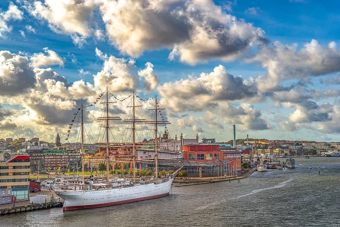Short Gothenburg City Tour With Instagram Spots - Pricing and Booking