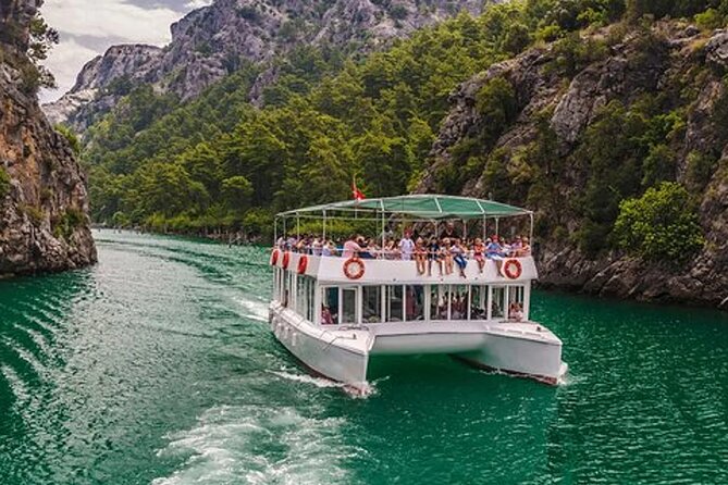 Side Green Canyon Boat Trip With Unlimited Drinks And Lunch - Trip Highlights
