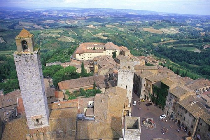 Siena, San Gimignano and Chianti Wine Small Group From Viareggio - Minimum Group Requirements