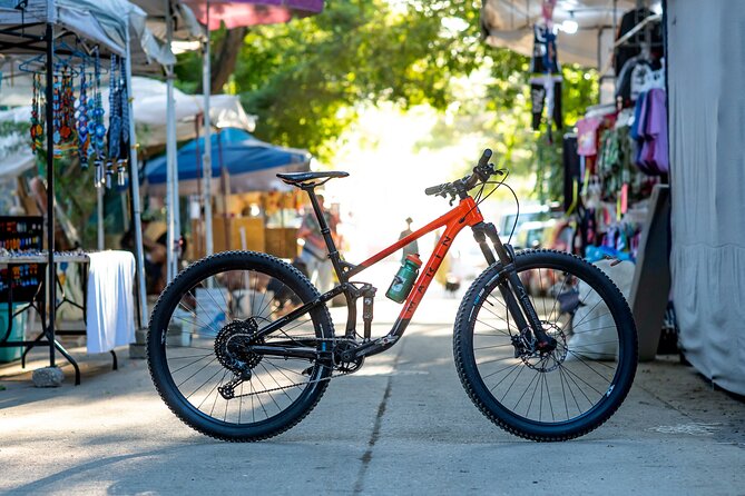 SINGLETRACK MOUNTAIN BIKE - Guided Through the Jungle - Experience the Thrill of Singletrack Mountain Biking