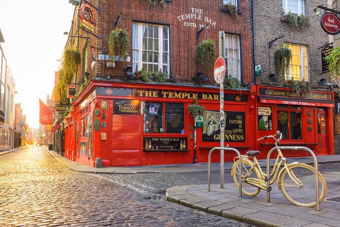 Skip-the-line Book of Kells and Old Town Private Tour - Transfer and Vehicle Information