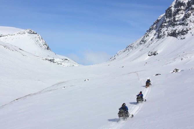 Snowmobile Evening Adventure Outside Tromsø - Snowmobile Equipment and Safety Briefing