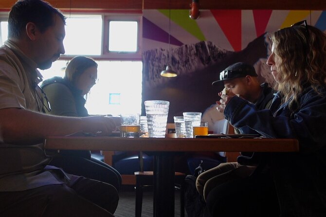 Spenard Neighborhood FOOD & TRUE CRIME Walking Tour - Tour Highlights