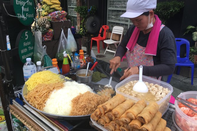 Street Food Discovery Tour - Must-Try Street Food Dishes