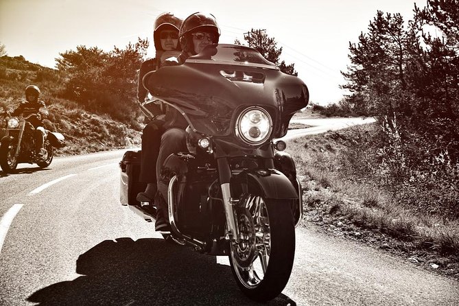 Stroll on a Harley Davidson, Full Day Passenger Duet With Your Guide - Explore Scenic Routes With Your Knowledgeable Guide