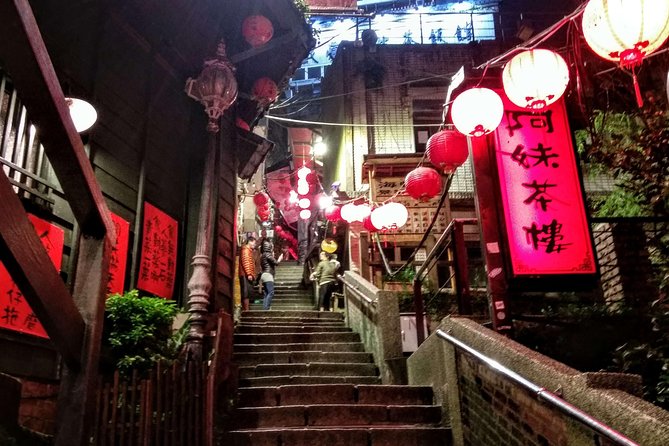 Stunning Scenery Hike and Taiwan Traditional Tea in Juifen - Hiking Trails for Adventure Seekers
