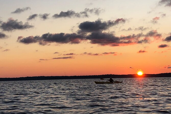 Sunset Kayak Tour in the Stockholm Archipelago - Guided Sunset Kayaking Tour