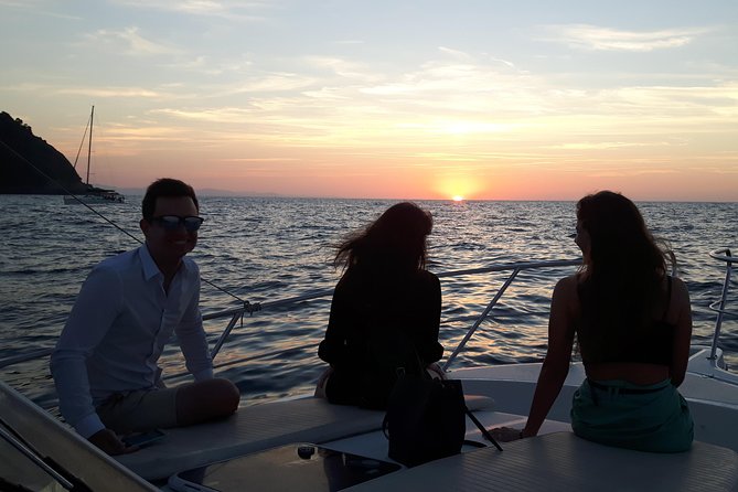 SUNSET on a YACHT in San Sebastian - Overview of the Sunset Cruise