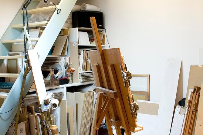 Take off Your Clothes and Let Yourself Be Drawn! - Overview of the Drawing Experience