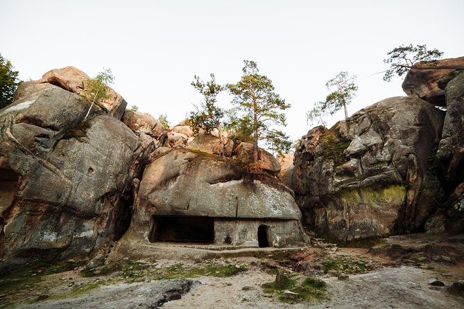 Torcal De Antequera & Dolmen De Menga From Small-Group Day Trip Granada - Weather and Minimum Requirements