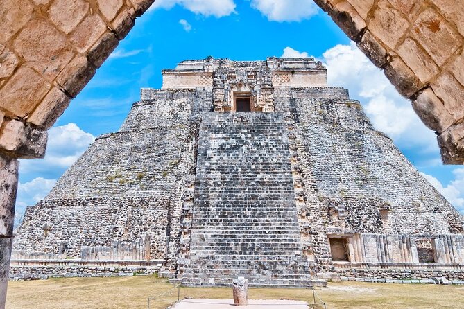 Tour a Full Day in Uxmal, Kabah and Chocolate Museum - Kabah: Exploring the Lesser-Known Site