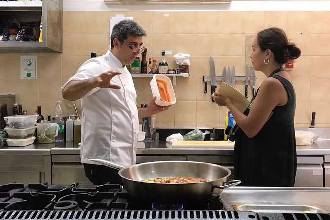 Traditional Menu With a Cookinas and Visit of the Ancient Market of Ortigia - Introduction to Traditional Menu