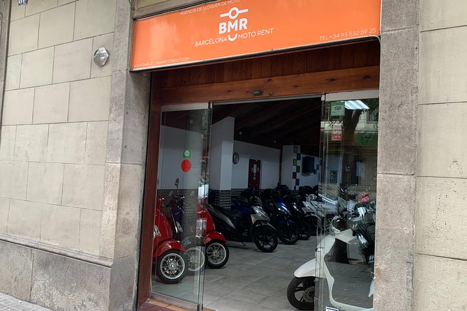 Vespa Spring 50cc Rental - Start Time and End Point
