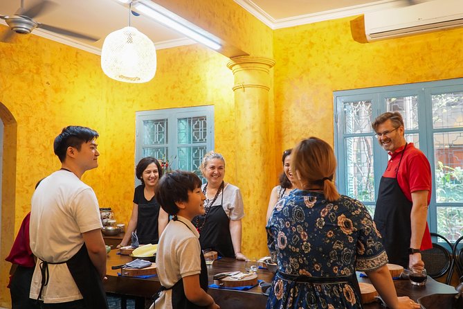 Vietnams Best Flavors - Market Tour, Cooking Class & Homemade Wine Tasting - Overview of the Market Tour