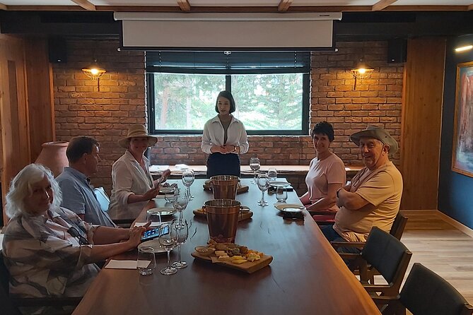 Vineyard & Wine Tasting Tour - Overview of the Tour