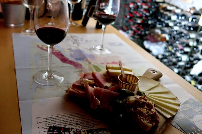 Vintage Wine Tasting in Bordeaux - History of Bordeaux Wine