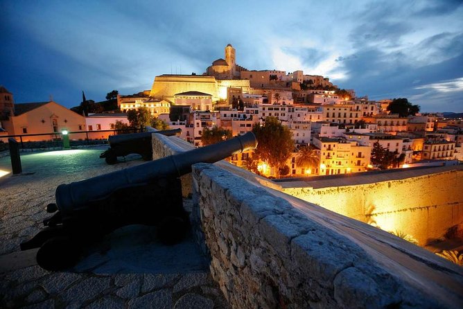 Visit Unesco Heritage Site of Dalt Vila - Ibiza Old Town Private Walking Tour - Exploring the Old Town Architecture