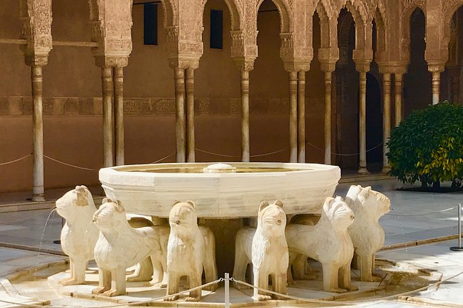 Visit With a Polish Guide in Alhambra, Granada - History and Architecture of Alhambra