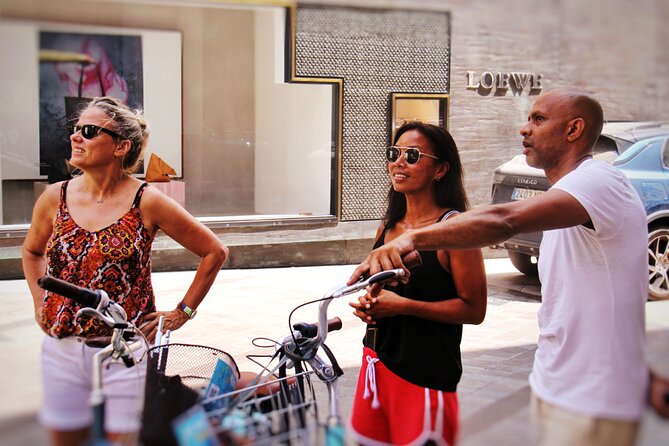 Walk or Bike- Tour With Professional Photoshoot - Activity Details