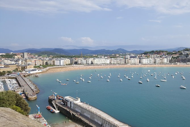 Walking Tour in San Sebastian - Scenic Views and Beaches