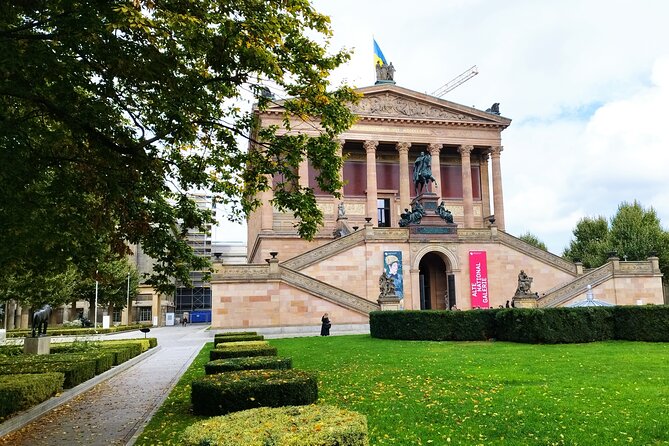 Walking Tour Private Guided Berlin Highlight up to Ten Person - Common Questions
