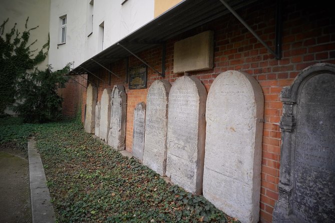 Warnemünde Shore Excursion: Private Berlin Jewish History Tour - Jewish Landmarks in Berlin