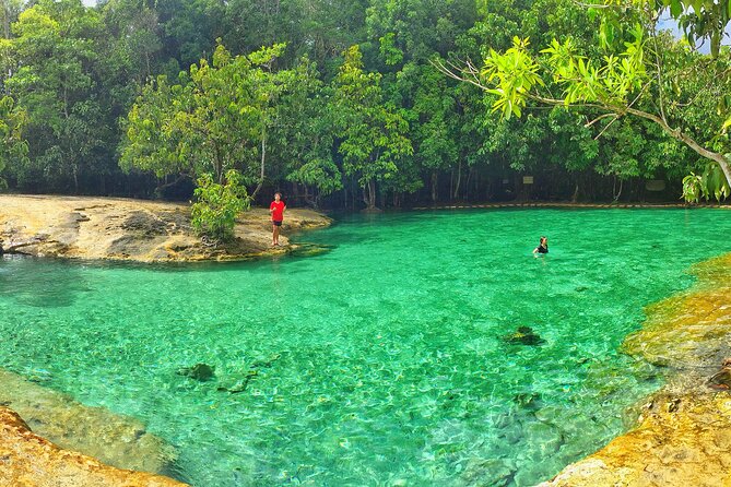 White Temple, Emerald Pool & Hot Springs Tour From Krabi - Pricing and Guarantee