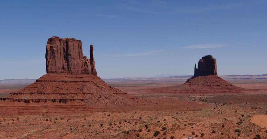 2.5 Hour Guided Vehicle Tours of Monument Valley