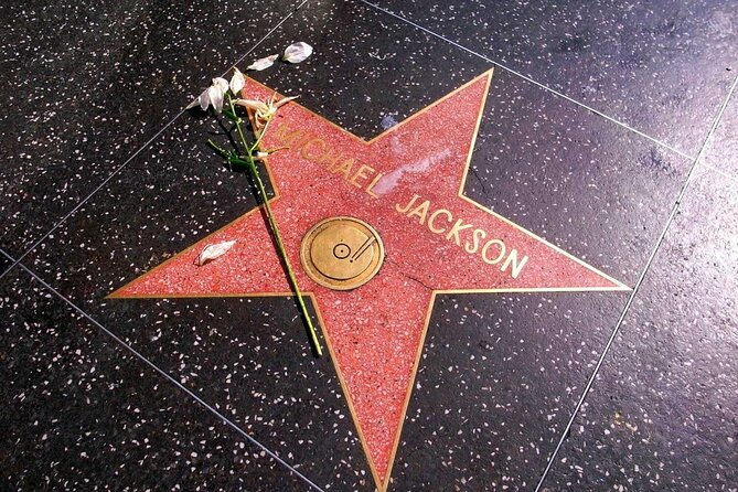 2.5-hour Hollywood Chills Tour - Celebrity Scandals and Cemeteries - Tour Highlights