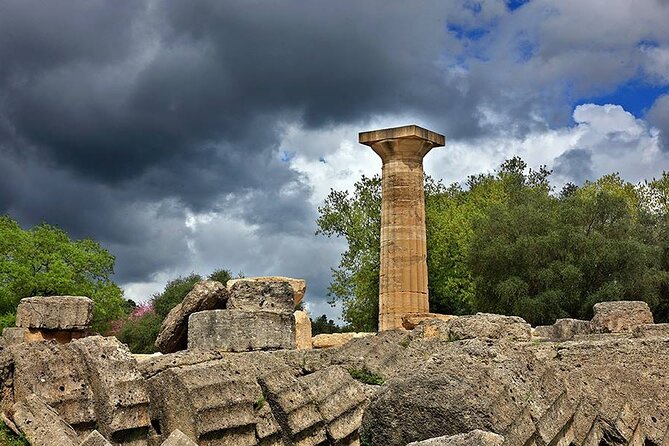 2 Day Private Tour to Amazing Delphi & Meteora