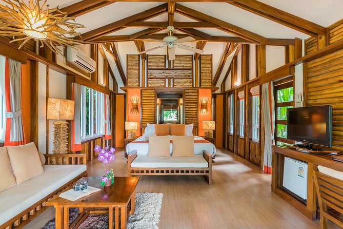 2-Day Tour Along River Kwai With Accommodation