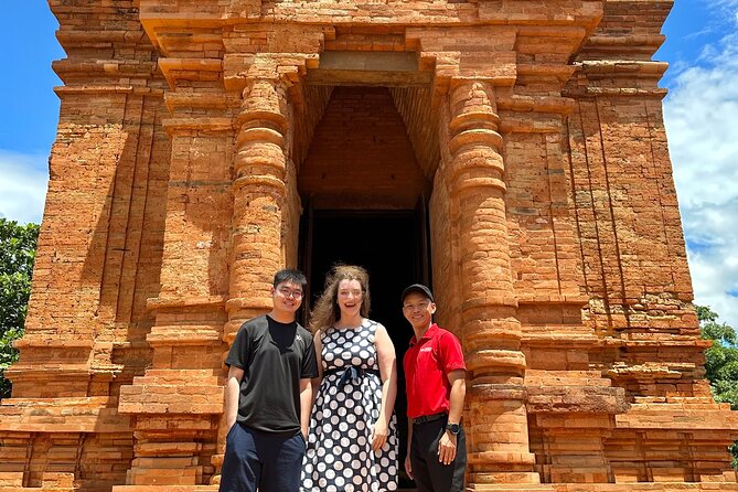 2 Days and 1 Night in Mui Ne Beach Tour - Itinerary Overview