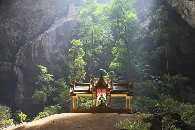 2-Days Private Tour: Kui Buri Wildlife Safari & Sam Roi Yod National Park