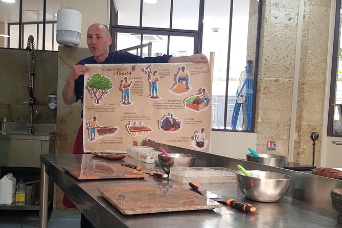 2-Hour Chocolate Bar Workshop in Paris