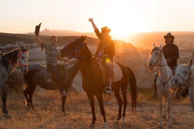 2 Hour Guided Horse Back Riding in Cappadocia