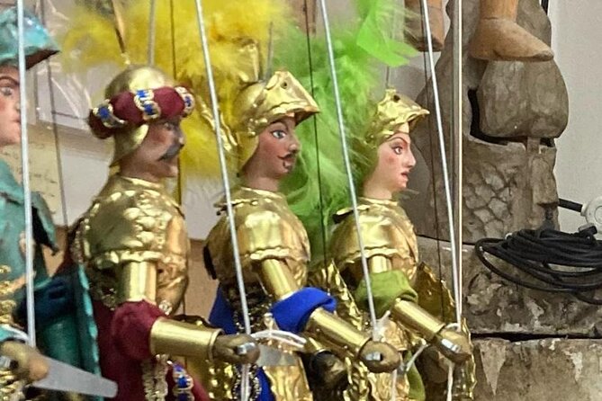 2-Hour Guided Walking Tour of the Artisans and Shopping in Ortigia