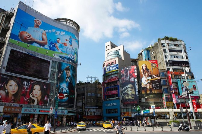 2-Hour Private Ximending Area Walking Tour