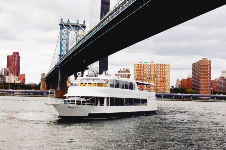 2 Hours - NYC Vintage Car Tour & Cocktail Making Class on a Yacht - Good To Know