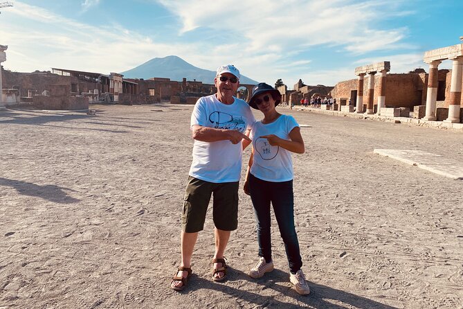 2 Hours Pompeii Group Tour With Archaeologist Guide and Skip the Line