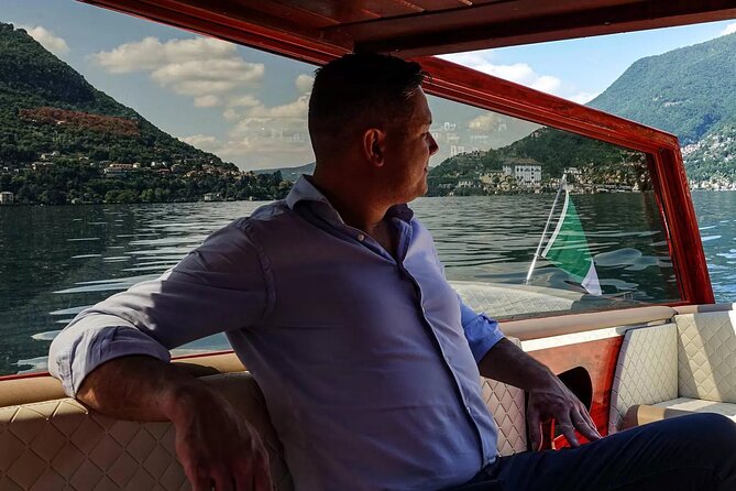 2 Hours Private Wooden Boat Tour on Lake Como 6 Pax